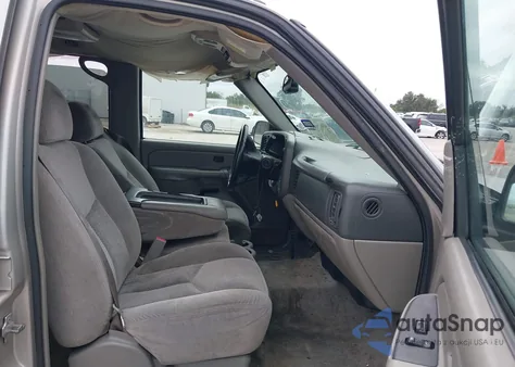 2004 Chevrolet Tahoe Ls from USA, damaged, VIN 1GNEC13V04R297323